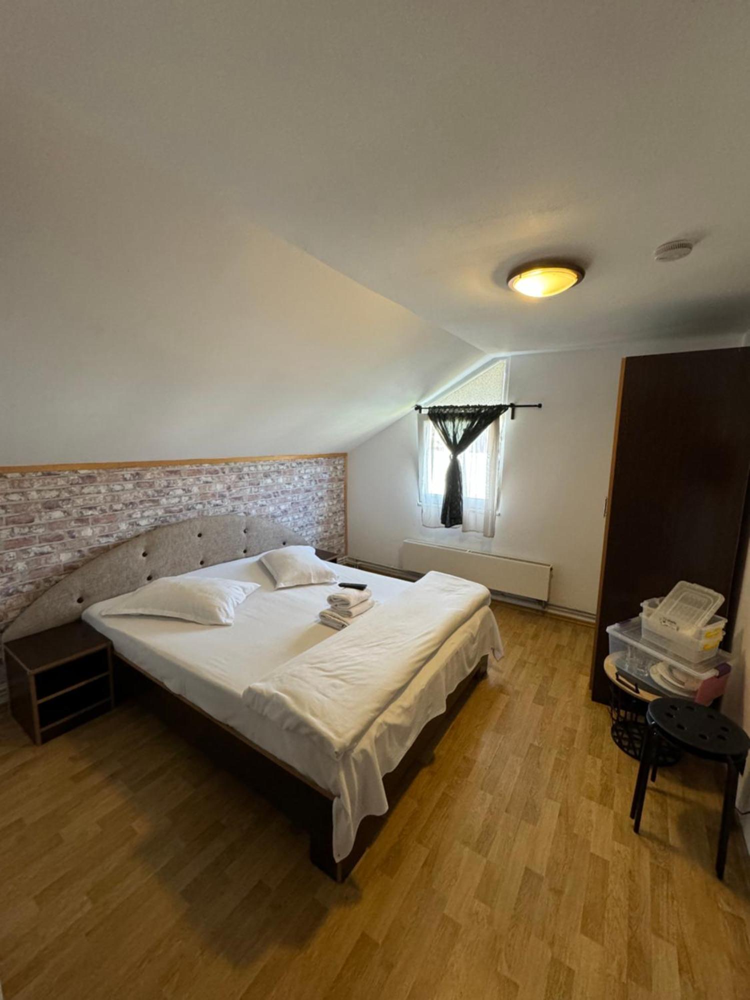 Casa David Hotel Buşteni Eksteriør billede