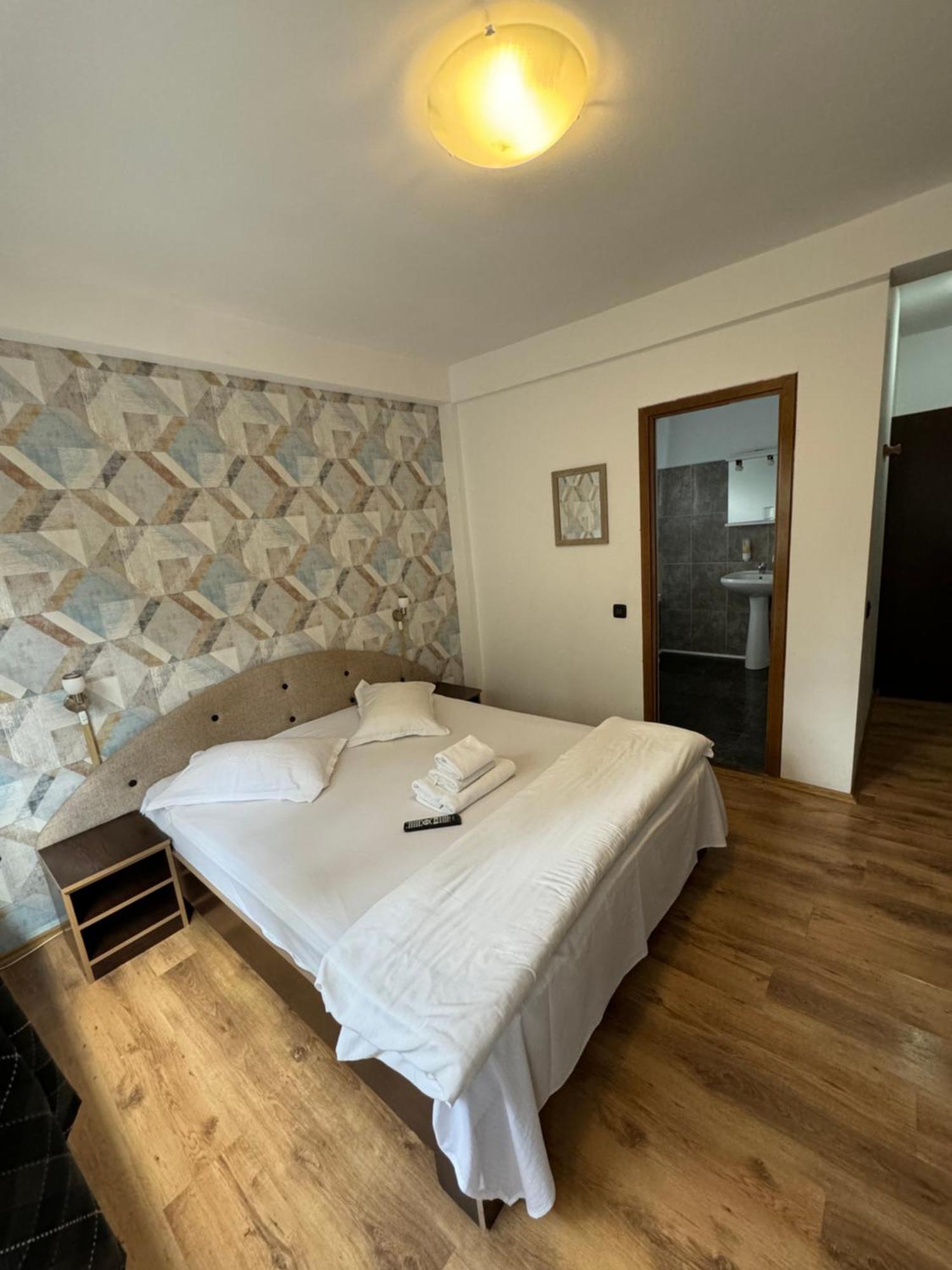 Casa David Hotel Buşteni Eksteriør billede