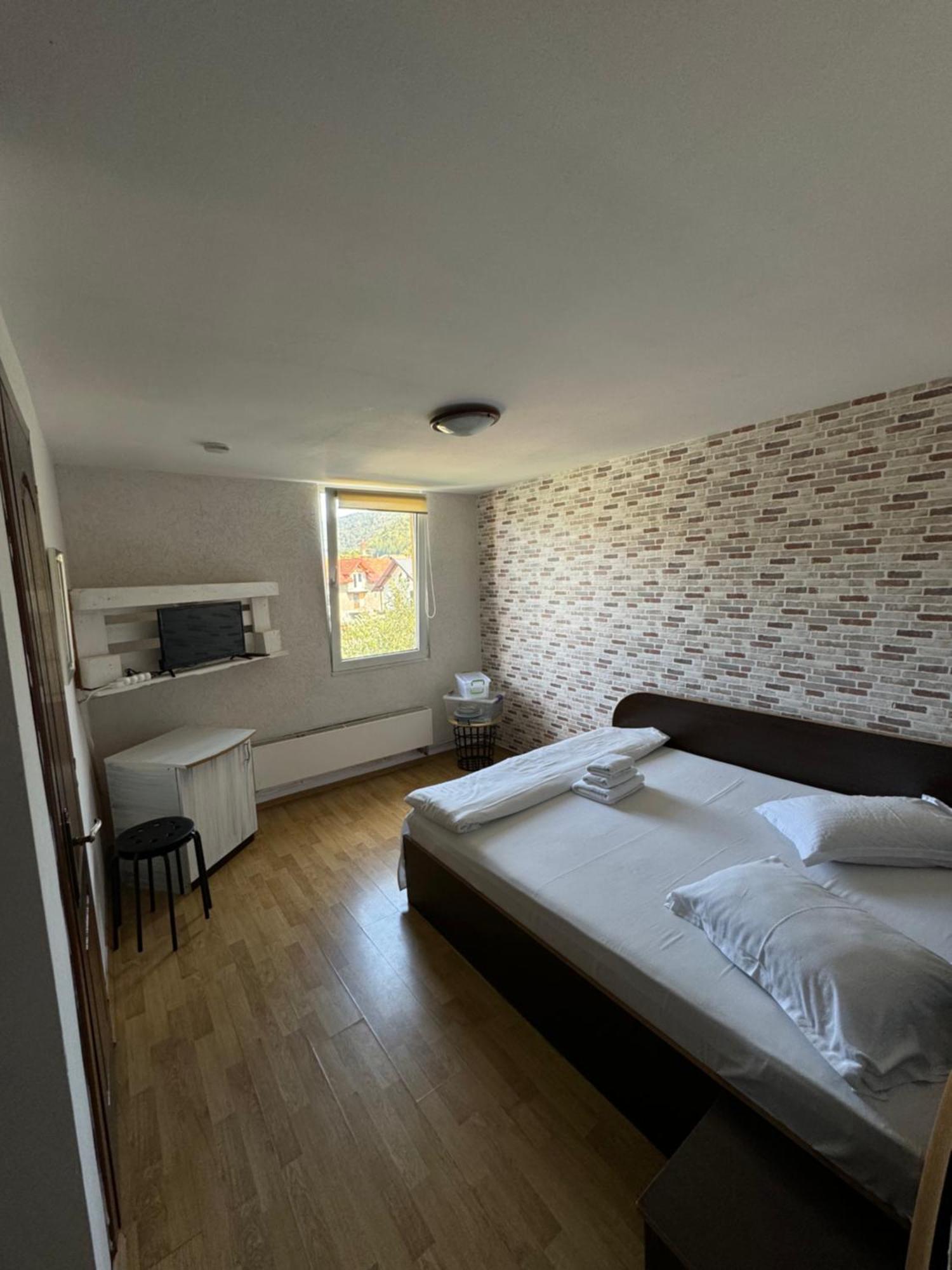 Casa David Hotel Buşteni Eksteriør billede