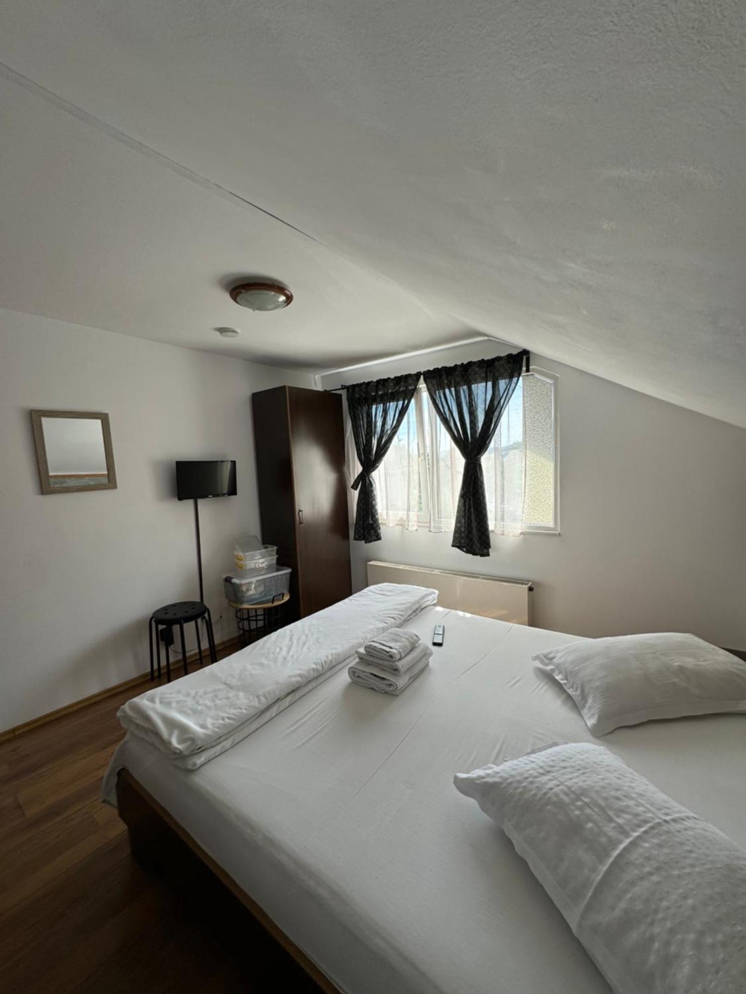 Casa David Hotel Buşteni Eksteriør billede