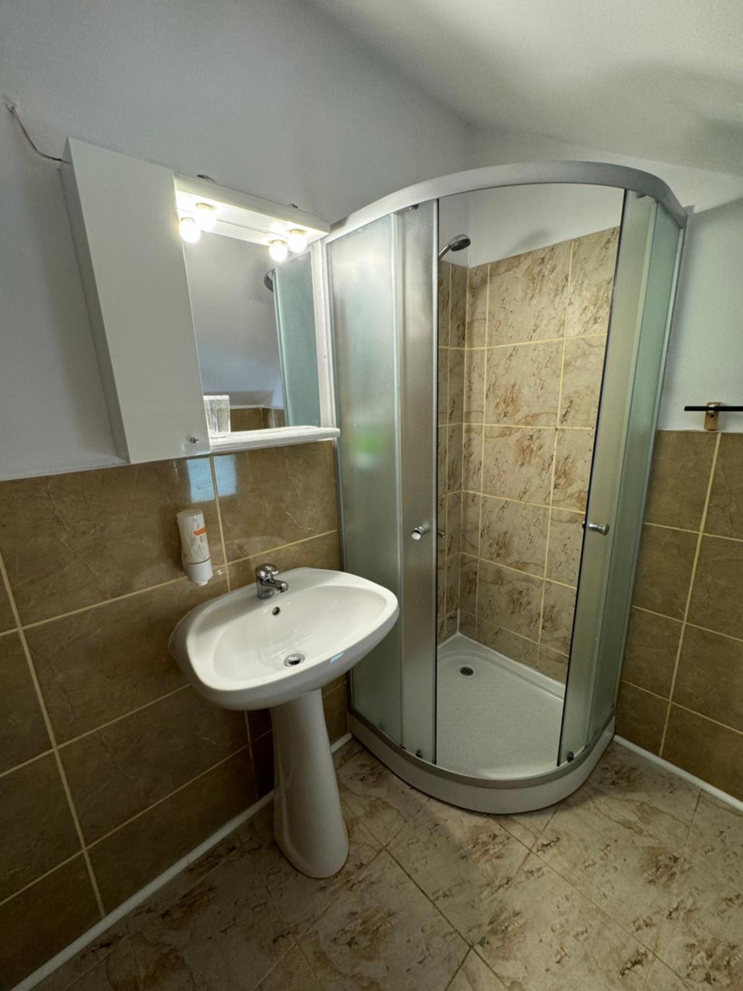 Casa David Hotel Buşteni Eksteriør billede
