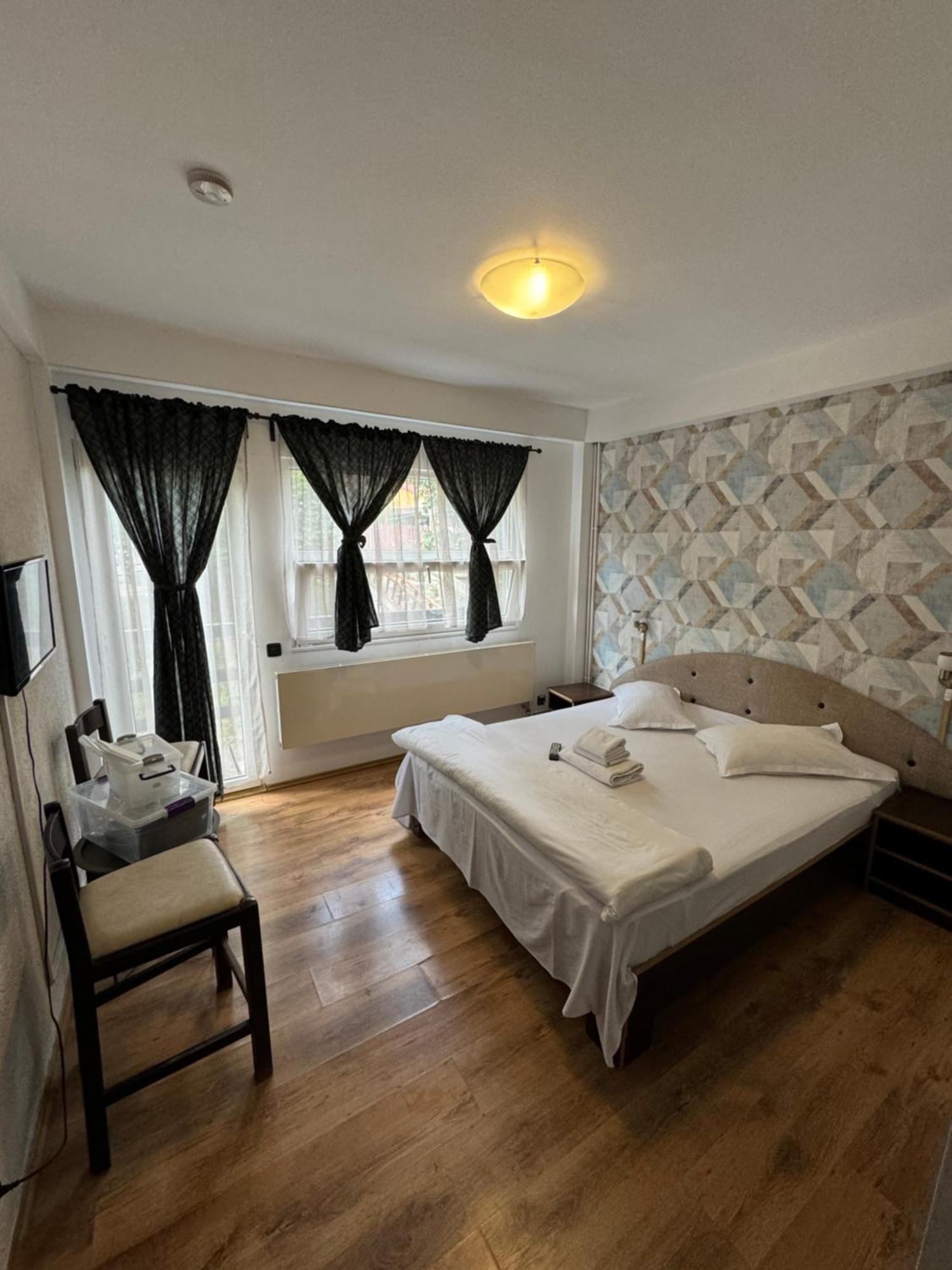 Casa David Hotel Buşteni Eksteriør billede