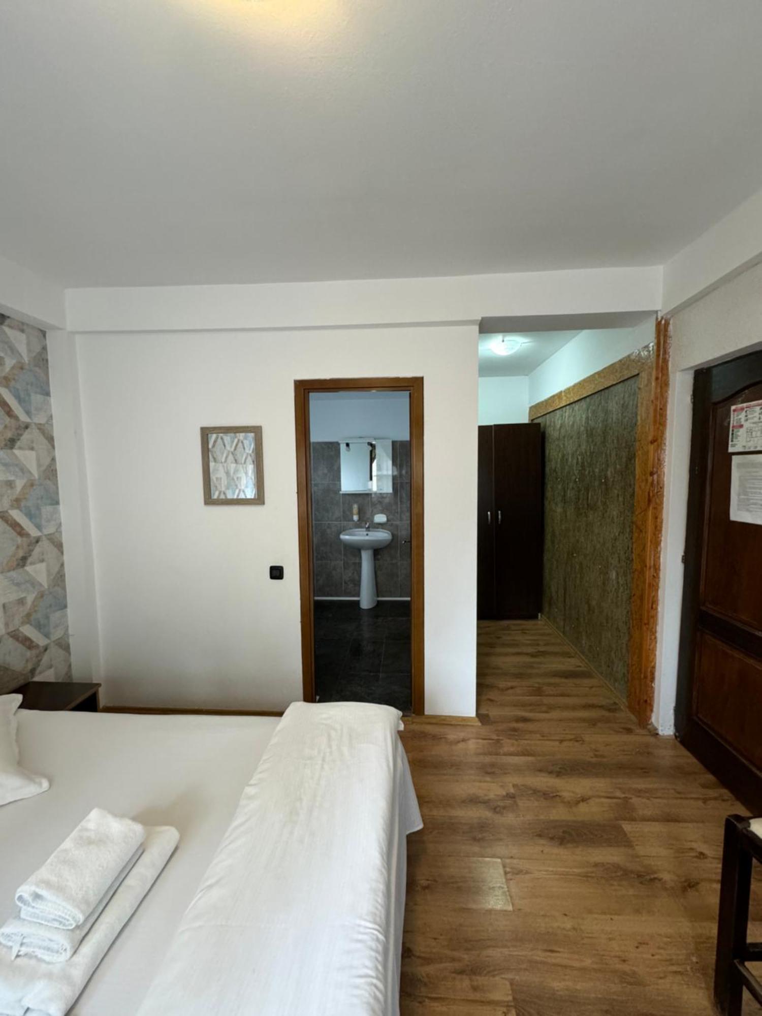 Casa David Hotel Buşteni Eksteriør billede
